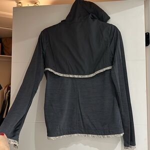 Lululemon athletica Black Women's hooded /Sweater/Jacket